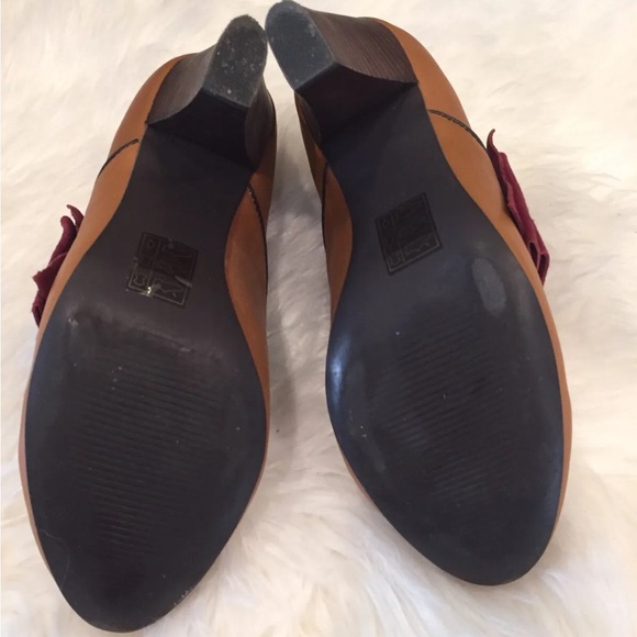 Faryl Robin Cognac and Burgundy Velvet Bow Heeled Ankle Booties Size 8.5 - Picture 5 of 7
